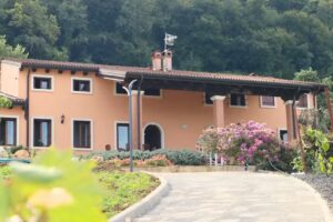 L’Abbraccio della Vigna – Alloggio Agrituristico