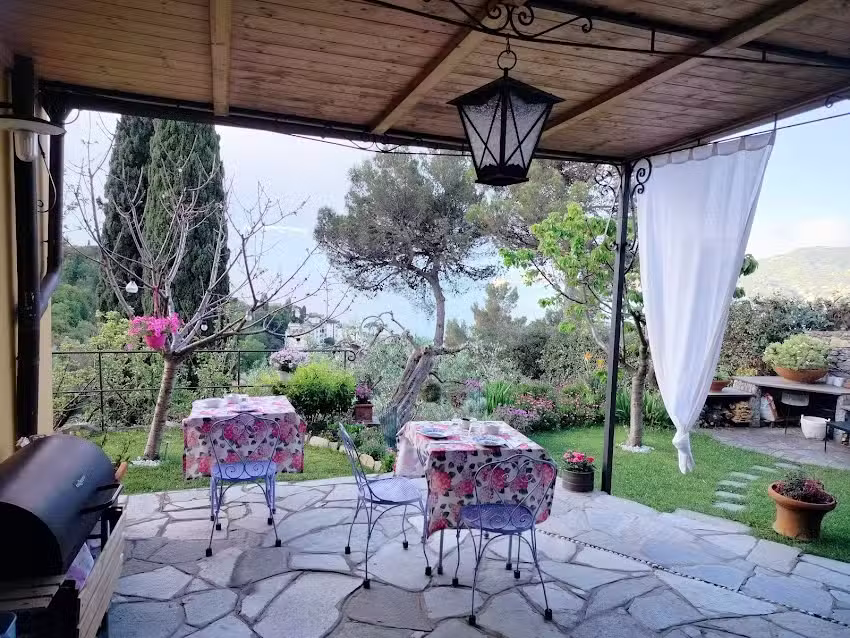 L’alcova tra gli ulivi