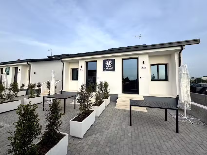 L’ Ancora Luxury Apartments