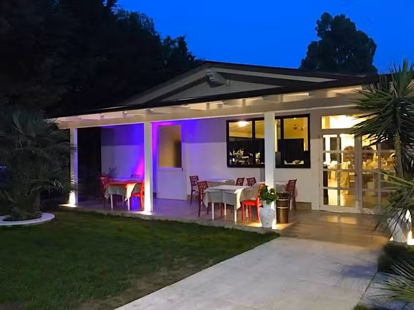 L’Isola dei Sapori Hotel Restaurant Pizzeria