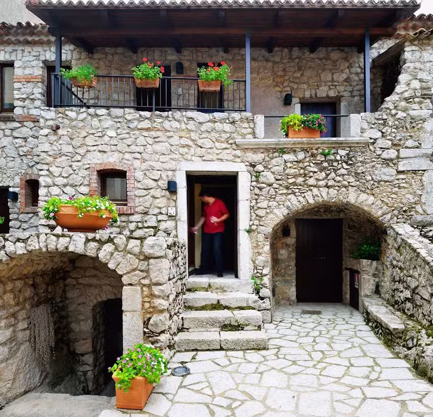 L’Osteria – Borgo di Castelvetere