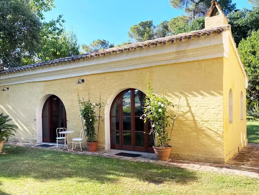 La Bianca Apartments