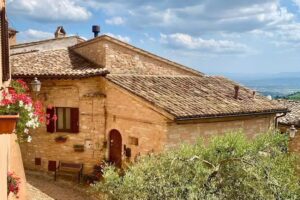La Casa dell’Abate di Collepino – Casa Vacanze nel Parco del Monte Subasio