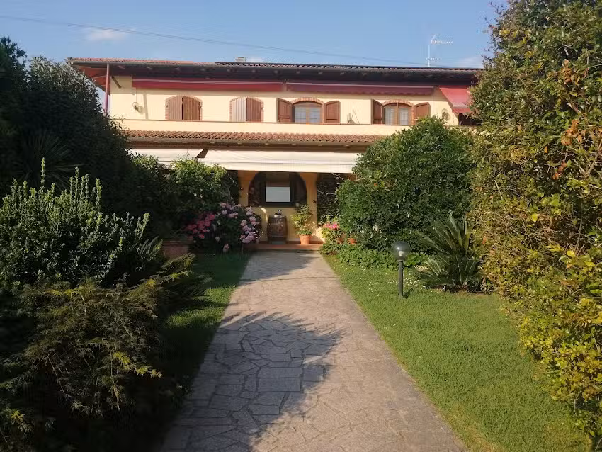 La Casa Gialla B & B