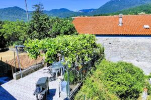 La Casetta – Casa rustica con terrazza e barbecue