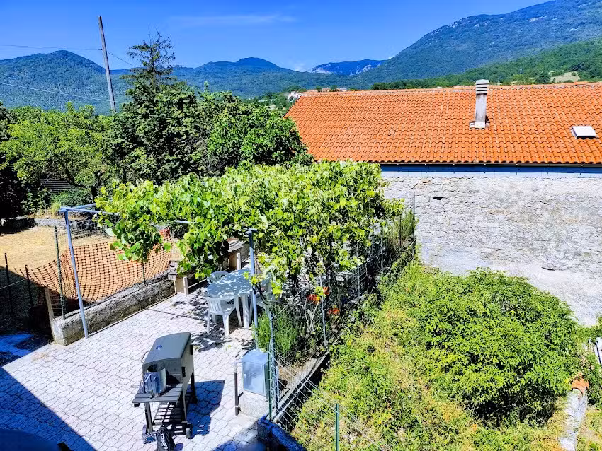 La Casetta – Casa rustica con terrazza e barbecue