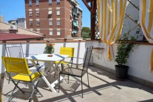 “La Casita” – 2 Floors Apartment, Private Parking, Air-Cond. Attic and Terrace