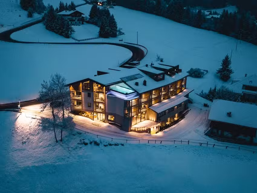 La Cort My Dollhouse – Adults Only