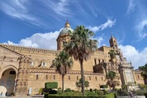 LA FINESTRA SUL PORTO B&B (CIN: IT082053B4SAXPAWS4)