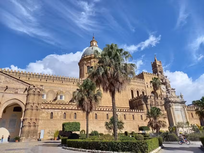 LA FINESTRA SUL PORTO B&B (CIN: IT082053B4SAXPAWS4)