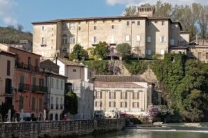 La finestra sulla cascata