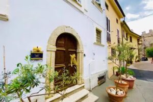 La Mora Exclusive Albergo Diffuso e Amici della locanda Ristorante a Palazzo Savelli Castello di Moricone