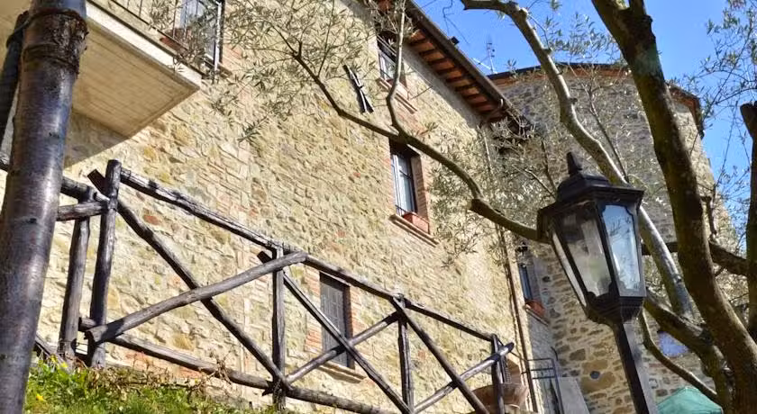 La Petronilla – Appartamenti Fraz. Montepetriolo