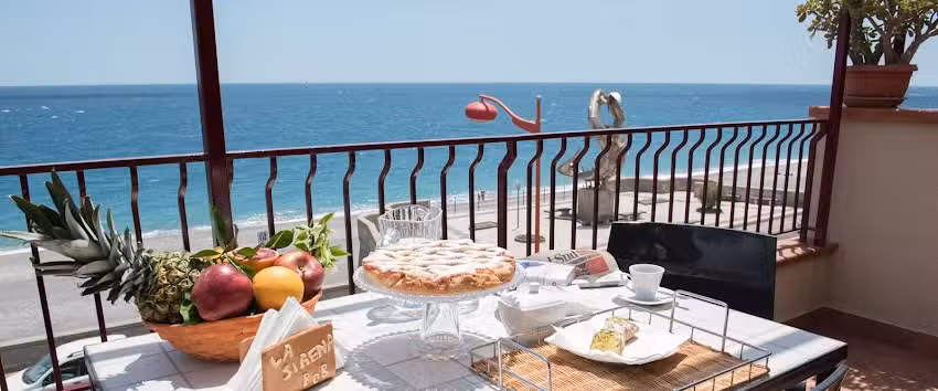 La Sirena Bed & Breakfast