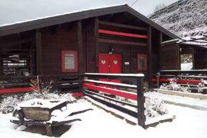 La Tana dello Scoiattolo CIR 004245beb00002 CIN IT004145C1JLAW3JYF