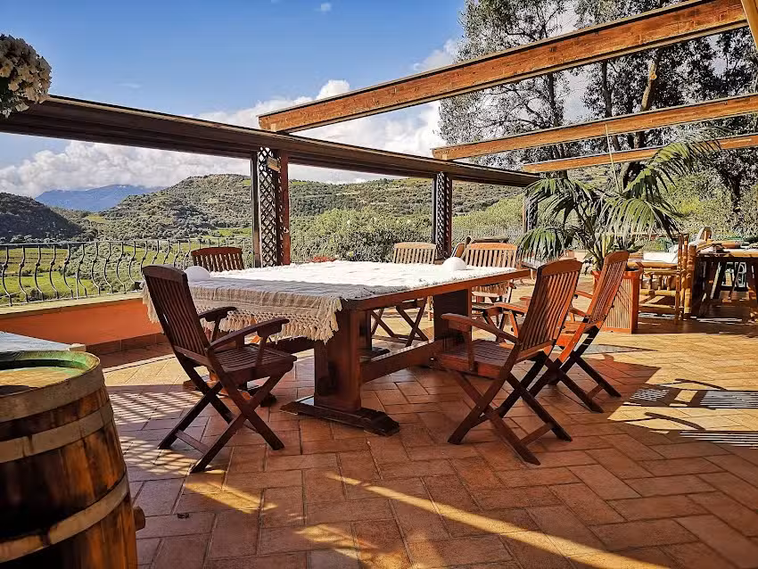 La Tinaia Country House Bed & Board