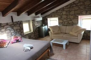 LA TORRETTA DI BARBAROLO