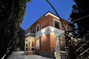 La Villa Bed & Breakfast