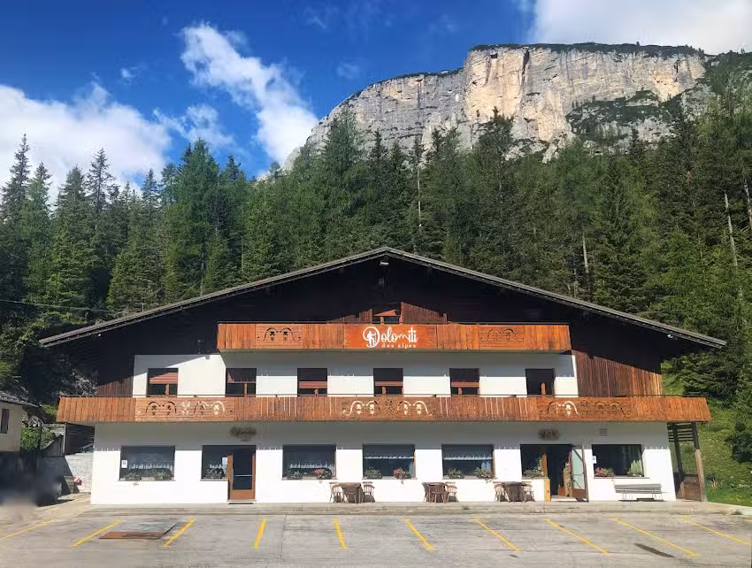 L’Albergo Dolomiti Des Alpes