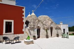 Lamarossa Trulli & Suites