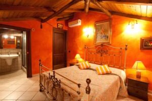 Le Grotte Bed & Breakfast