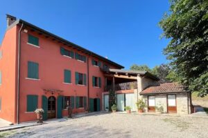 Le Mansarine Charme B&B