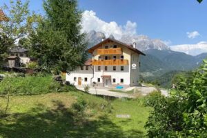 LE PORTE DELL’ AGORDINO