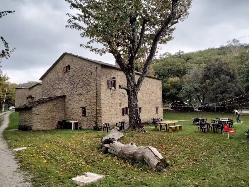 Le Selve Castel Del Rio Complesso Turistico