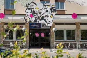 LH Arca Street Art Hotel