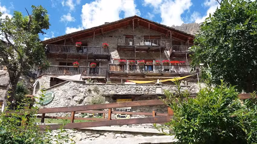 Locanda degli elfi e ristorante Mascha Parpaja, albergo diffuso