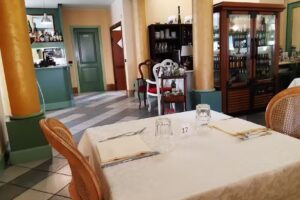 LOCANDA I TAROCCHI RISTO ALLOGGI & PIZZA