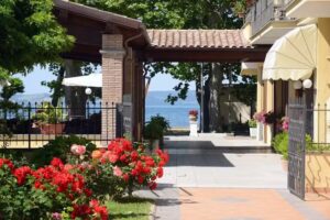 Loriana Park Hotel sul Lago