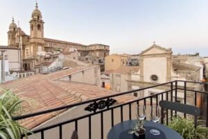 Lùlom – Rooftop Boutique Rooms