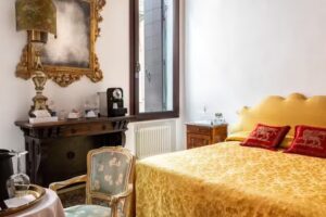 Luxury Venetian Rooms