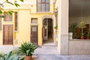 M&M Apartments – Porta Romana Elegant Hotel