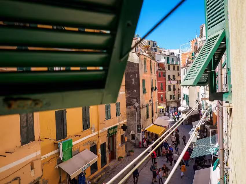 Macaia Room 1 Vernazza