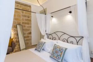 MAMA TITA Rooms & Breakfast