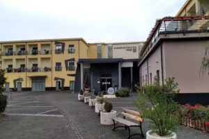 Manhattan Village Hotel