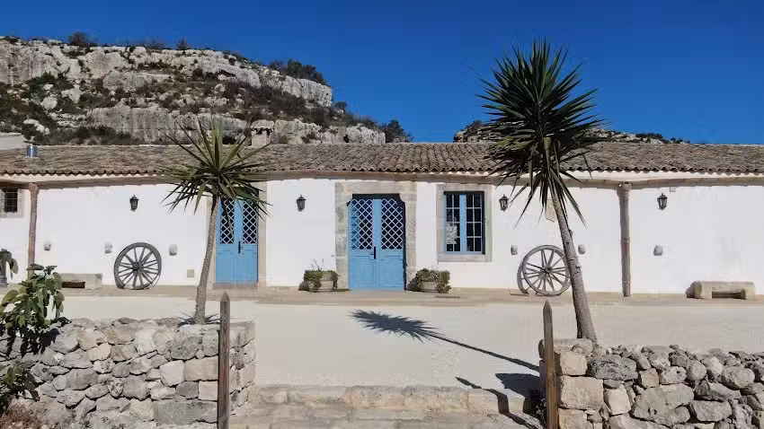 Masseria Santacatrini – Azienda Olivicola & Agriturismo