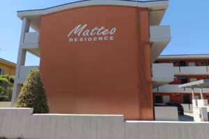 Matteo Residence