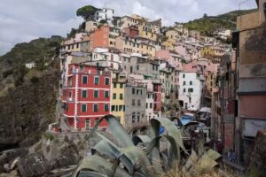 MB Sisters Glam Rooms