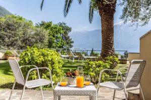 Meandro – Lake View Hotel & Restaurant