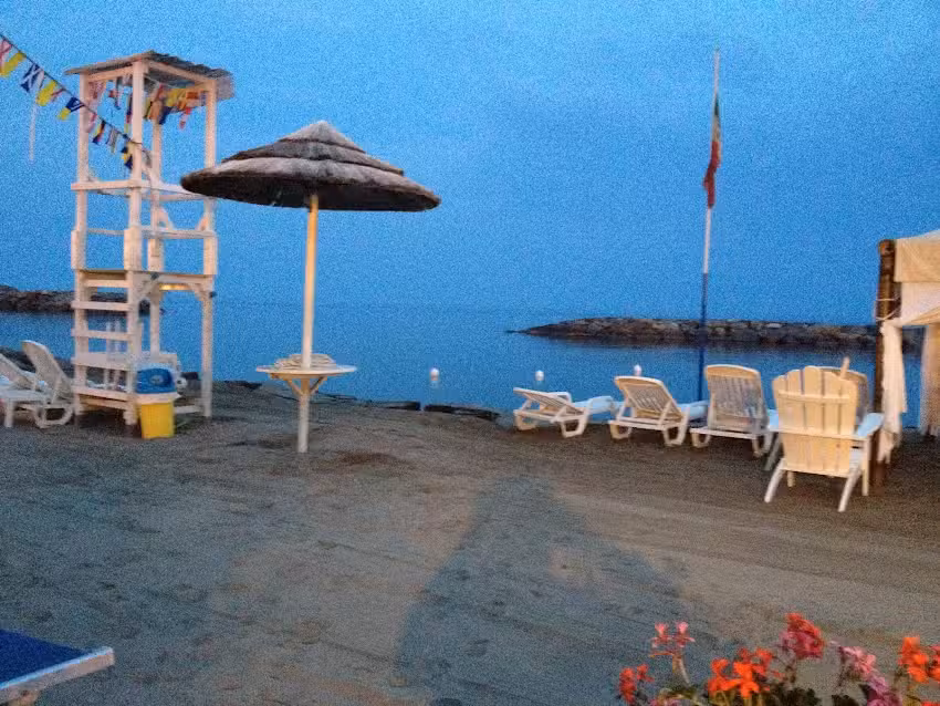 MEDITERRANEAN LOFT Sea Borded