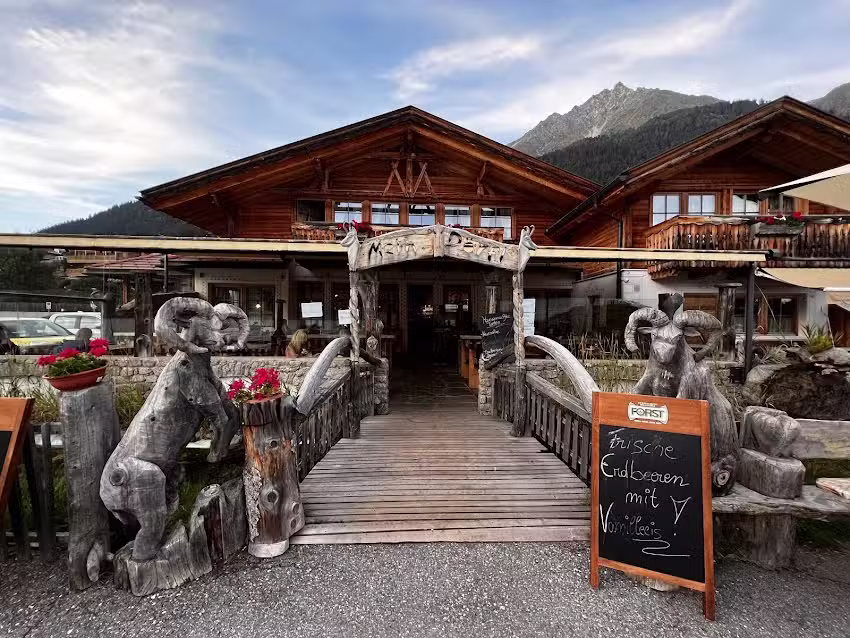 Mein Dörfl Restaurant & Hotel Chalets