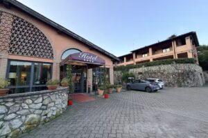 Meridiana Country Hotel