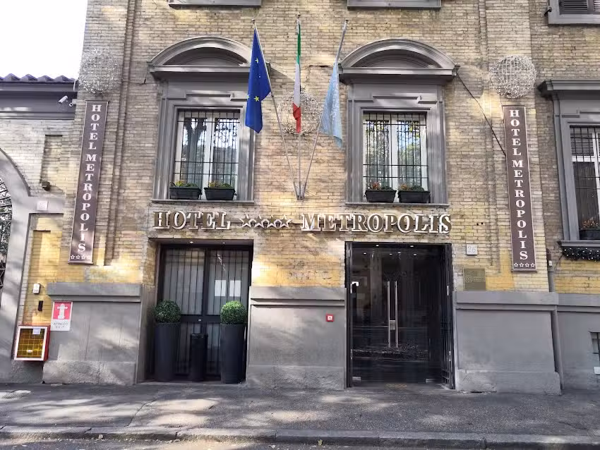 Metropolis Hotel di Charme – Les Collectioneurs