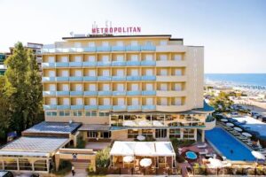 Metropolitan Family Hotel