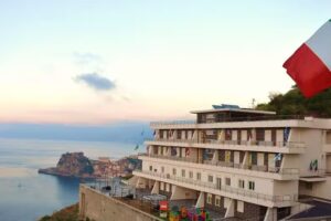 Miramare Scilla Grand Youth Hostel