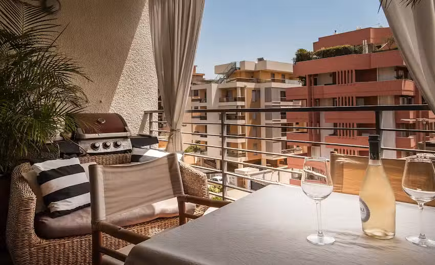 Modern Apartment with lovely balcony IUN Q6922