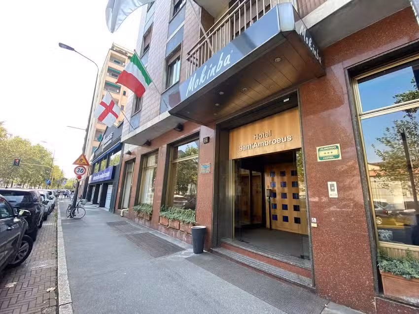 Mokinba Hotels Sant Ambroeus